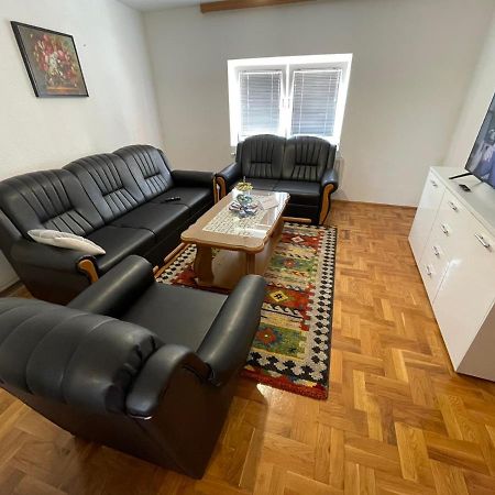 Apartman Green Apartment Ливно Екстериор снимка